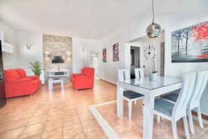 VILLA YUCA CON PISCINA PRIVADA en CONIL DE LA FRONTERA