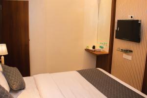 Hotel Czar Inn - Vashi Navi Mumbai