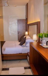 Hotel Czar Inn - Vashi Navi Mumbai