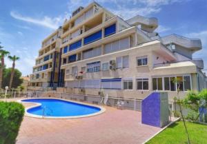 Spacious, two-storey apartment Paraíso Del Mar with pool