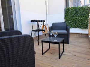 Studio coin nuit terrasse à 5 minutes de la plage N1