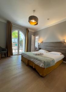 Triple Room with Sea View room in Hôtel Astria