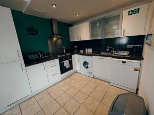 2br Mountain View City Centre