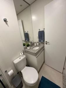 Canto do Forte, Próx. á Praia, Churrasqueira, Ar-cond, Wi-fi ,Vaga de Garagem, Acomoda até 5 pessoas