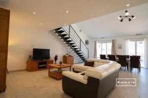 Sublime Loft de 130m climatisé au calme - 维亚斯