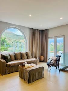 Haroupia Hillside Villa