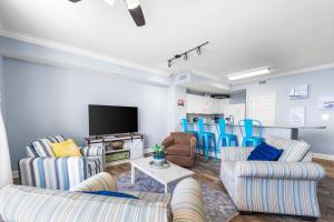 Beautiful Beach front condo! - Tidewater 1804