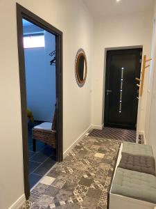 Appartements Chambre tout confort avec commodites espace repas wifi parking : photos des chambres