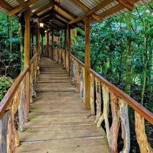 Refugio del Bosque CABAÑAS Y GLAMPING - Guácimo