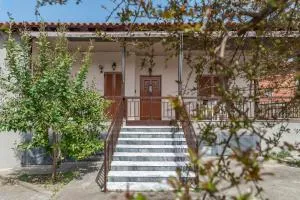 OIKOS SKMT - Mikrón Playiáron