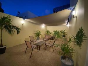 Heavenly new townhouse wjacuzzi near the beach