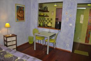 Appartements & Chambres Les Loges du Capucin : photos des chambres