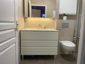 Villas Belle Villa avec Piscine proche de Geneve : photos des chambres