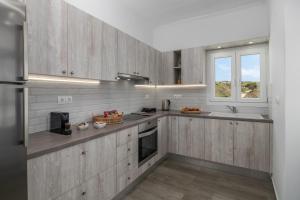 Loulou House