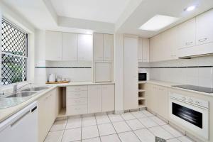 Sandy Cove @ Royle Palms