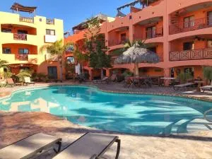 El Pueblo Condominiums by Rocky Host - Playa Encanto