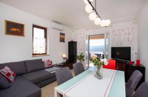 Apartments with parking space Rabac, Labin - 19102