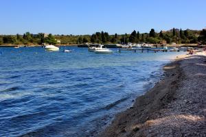 Apartments with parking space Stinjan, Pula - 22993