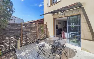 Lovely Home In Saint-Laurent-De-La-Ca