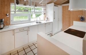 Three-Bedroom Holiday Home In Asperup