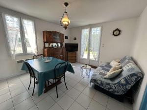 Maisons de vacances Maison Noirmoutier-en-l-Ile, 3 pieces, 4 personnes - FR-1-224B-219 : photos des chambres