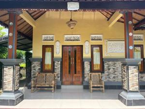 Ariwigangga Garden Guest House