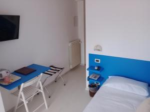 Single Room with Balcony room in Hotel Eliani