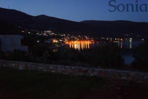 Villa Elaia Mirtila 50m from sea