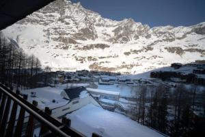 Stylish three rooms in Cervinia 82