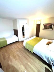 Hotels Fasthotel Toulouse Blagnac Aeroport : photos des chambres