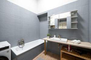 Hidden Gem with Terrace on the Andrássy Fashion Road