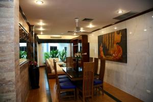 4-5 bedroom Villa At Kamala Beach, Pool