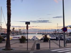 Appartements Chez Herve studio centre historique Meze : photos des chambres