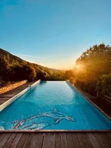 Maison du Caroux, with a pool with an amazing view - Colombières