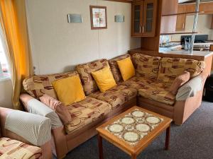 2 bedroom caravan at heacham beach with decking