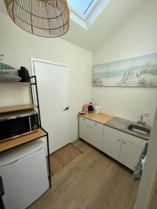 Bed & Beach Noordwijk - free parking and close to beach!