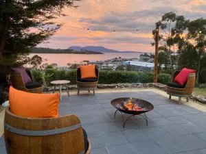 Bernacchi Retreat - Rheban