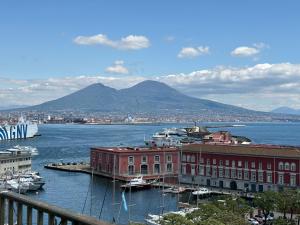 NAPOLIFOREVER Chiaia APARTMENT