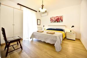 Charming Tulip on the sea 