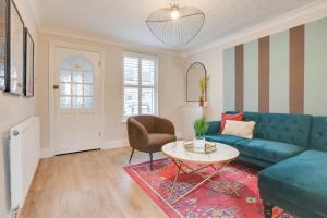 Ann’s Place - 2 Bed House Central Romford - Free Parking & Garden