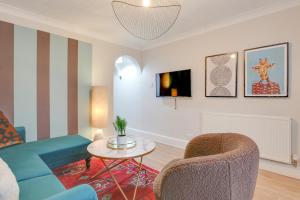 Ann’s Place - 2 Bed House Central Romford - Free Parking & Garden