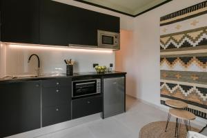 APARKTION THE ZEPHYRUS STUDIO