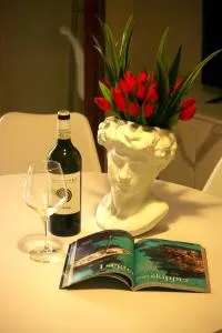 NEST HOUSE Marina di Olbia- MATER OLBIA - Beaches - close to the Airport - PRIVATE PARKING- Full comforts - - Terranova Pausánia Marittima