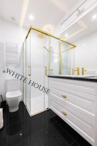 Apartament White House Ustka Granatowy 2B