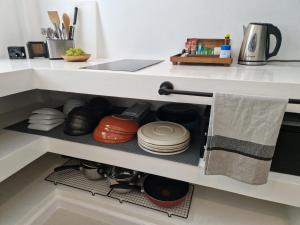 Lotus House - Local Spacious 3-Story Home, Rooftop Views & King Beds near Night Bazaar