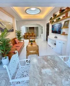 Explore Iloilo - Accessible Apartment - Babuy