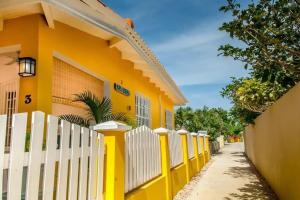 03 Kas Koral - 4hvězdičkové hotely ve městě Kralendijk