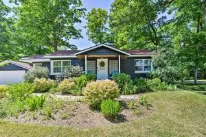 Elk Rapids Bungalow Garden Firepit AC - Elk Rapids
