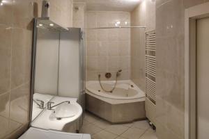 Big PIETS City House