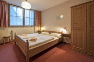 Apartment 05 - Ferienresidenz Roseneck, 2 Schlafzimmer, mit Schwimmbad in Todtnauberg bei Feldberg